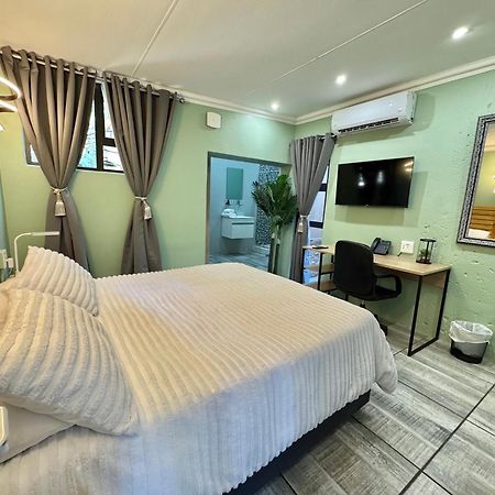 Echo Mountain Inn (Adults Only) Thabazimbi Εξωτερικό φωτογραφία